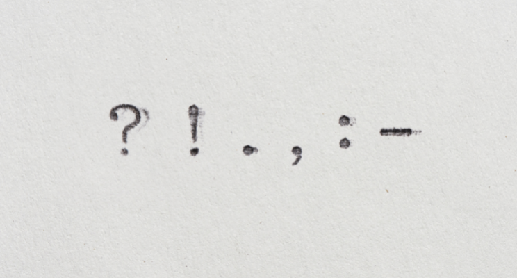 A punctuation flowchart can be useful for English learning students to learn computational thinking in the classroom.